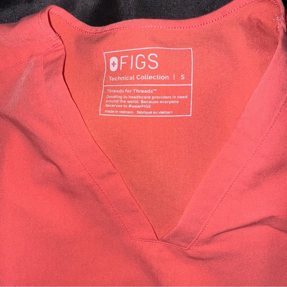 FIGS - Technical Collection scrub set
Hot Coral (Used) - Picture 6 of 8